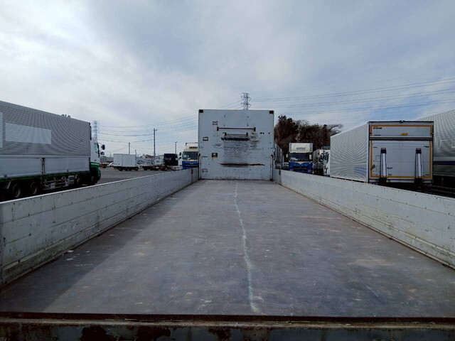 いすゞギガアルミブロック大型（10t）[写真09]