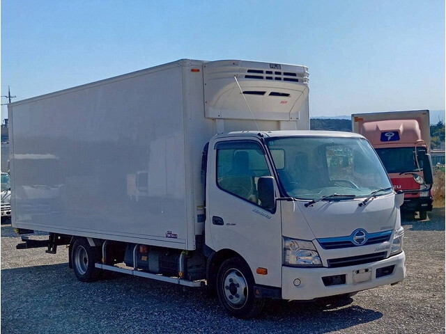 中古デュトロ冷凍車（冷蔵車）