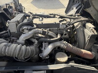 いすゞフォワード平ボディ中型（4t）[写真17]