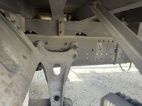 いすゞフォワード平ボディ中型（4t）[写真26]