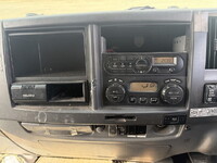 いすゞフォワード平ボディ中型（4t）[写真33]