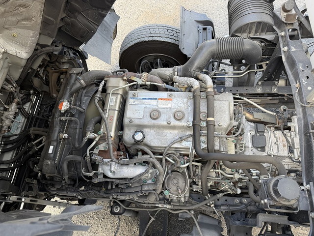 日野レンジャーアルミウイング中型（4t）[写真13]