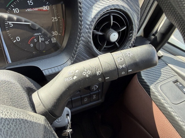 日野レンジャーアルミウイング中型（4t）[写真36]