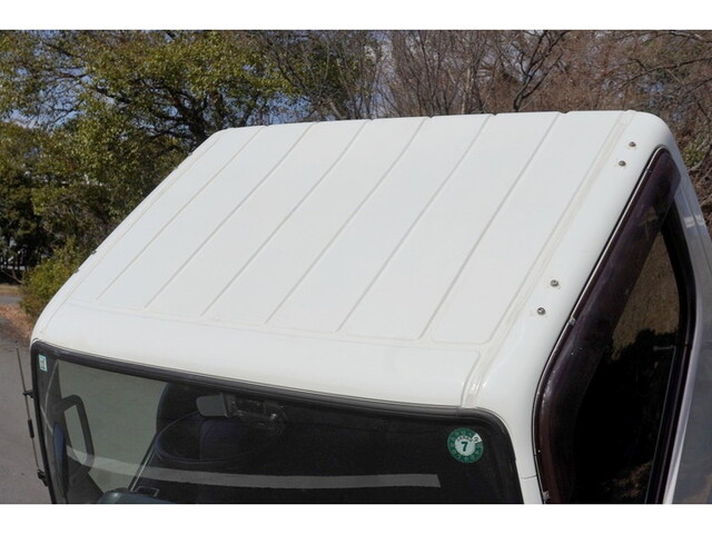 三菱ふそうキャンター平ボディ小型（2t・3t）[写真19]