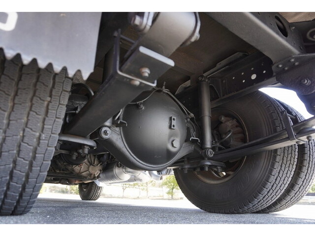 三菱ふそうキャンター平ボディ小型（2t・3t）[写真24]