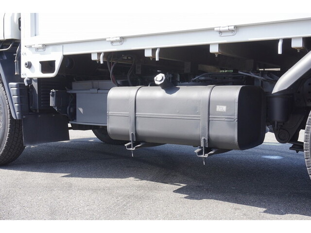 三菱ふそうキャンター平ボディ小型（2t・3t）[写真25]