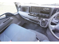 三菱ふそうキャンター平ボディ小型（2t・3t）[写真36]