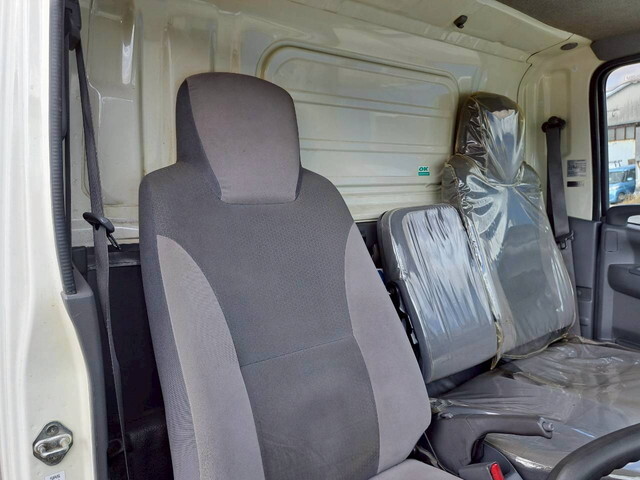 いすゞエルフアルミバン小型（2t・3t）[写真14]