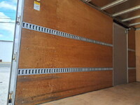 いすゞエルフアルミバン小型（2t・3t）[写真34]