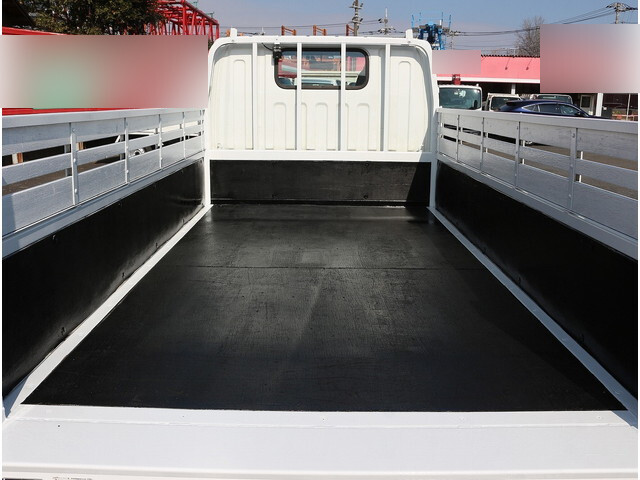 日産アトラス平ボディ小型（2t・3t）[写真11]