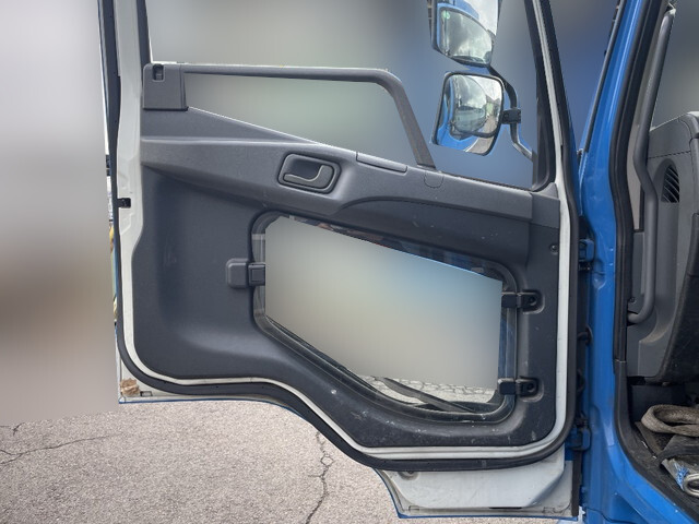 三菱ふそうファイタースクラップ運搬車増トン（6t・8t）[写真26]