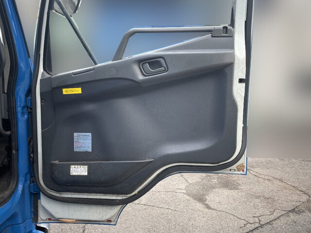 三菱ふそうファイタースクラップ運搬車増トン（6t・8t）[写真27]