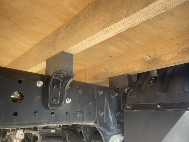 三菱ふそうキャンターダブルキャブ（Wキャブ）小型（2t・3t）[写真10]