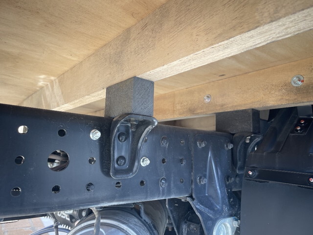 三菱ふそうキャンターダブルキャブ（Wキャブ）小型（2t・3t）[写真11]