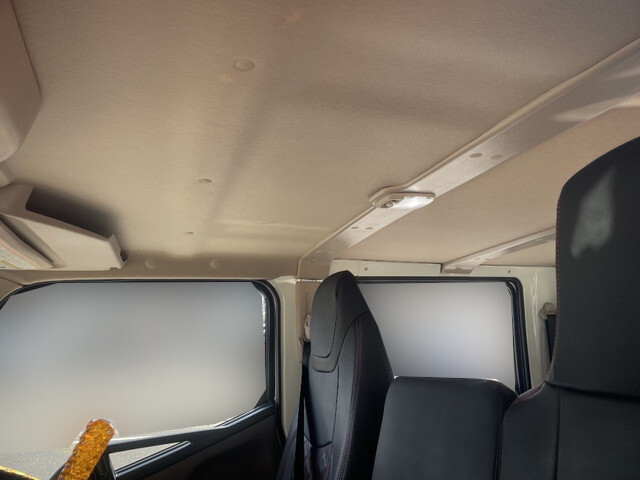 三菱ふそうキャンターダブルキャブ（Wキャブ）小型（2t・3t）[写真26]