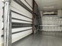 いすゞエルフ冷凍車（冷蔵車）小型（2t・3t）[写真17]