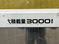 いすゞエルフ冷凍車（冷蔵車）小型（2t・3t）[写真25]