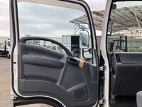 いすゞエルフ冷凍車（冷蔵車）小型（2t・3t）[写真31]