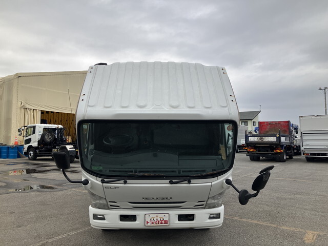 いすゞエルフ冷凍車（冷蔵車）小型（2t・3t）[写真08]