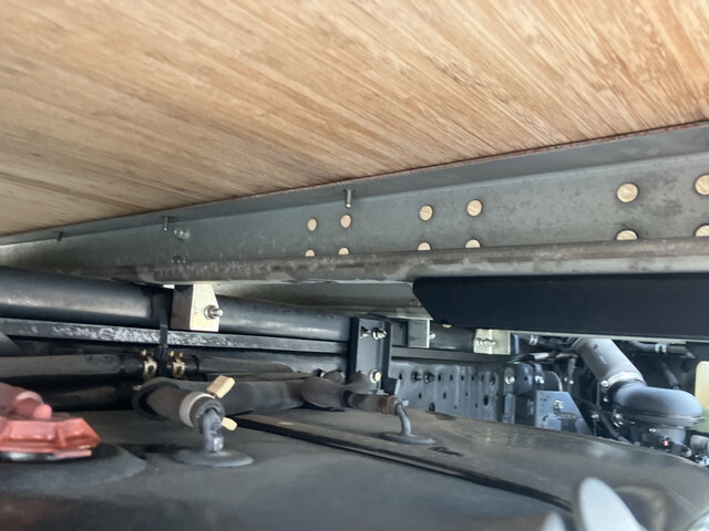 いすゞエルフアルミバン小型（2t・3t）[写真23]