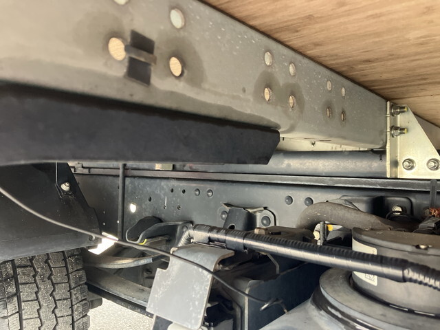 いすゞエルフアルミバン小型（2t・3t）[写真24]