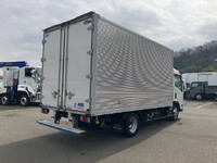 いすゞエルフアルミバン小型（2t・3t）[写真02]