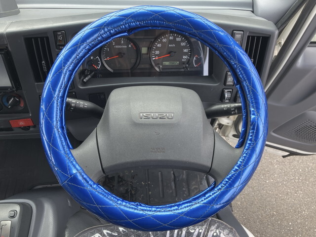 いすゞエルフアルミバン小型（2t・3t）[写真34]