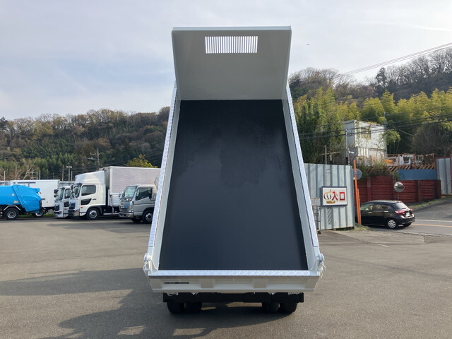 いすゞエルフダンプ小型（2t・3t）[写真12]