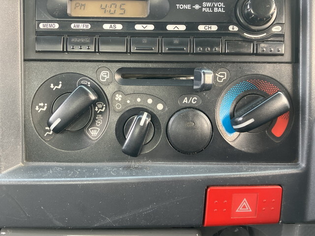 いすゞエルフダンプ小型（2t・3t）[写真38]