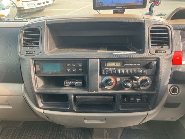 日産その他の車種冷凍車（冷蔵車）小型（2t・3t）[写真35]