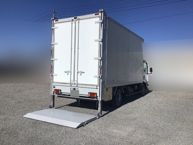 いすゞエルフアルミバン小型（2t・3t）[写真18]