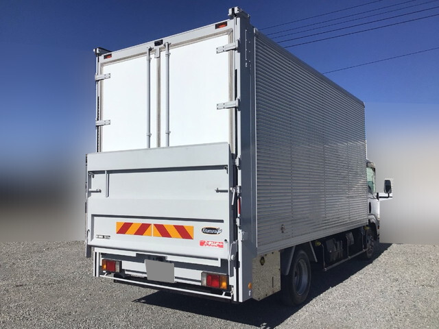 いすゞエルフアルミバン小型（2t・3t）[写真02]