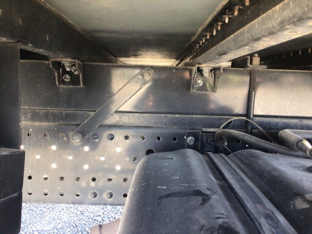 いすゞエルフアルミバン小型（2t・3t）[写真25]