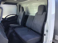 いすゞエルフアルミバン小型（2t・3t）[写真32]