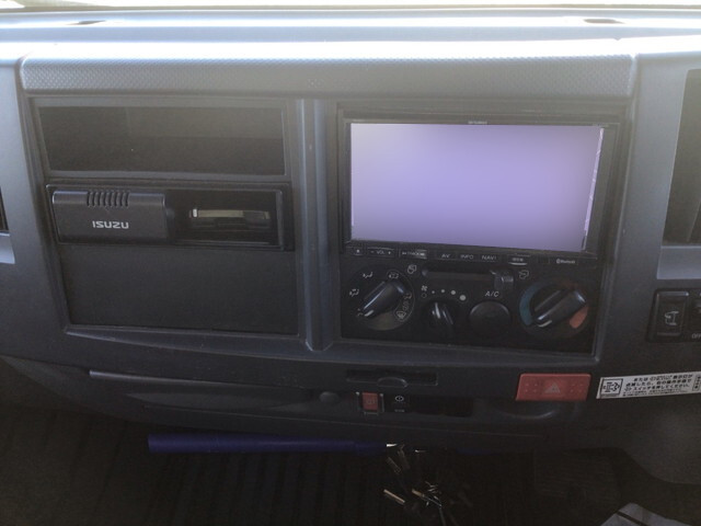 いすゞエルフアルミバン小型（2t・3t）[写真37]