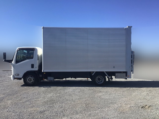 いすゞエルフアルミバン小型（2t・3t）[写真05]