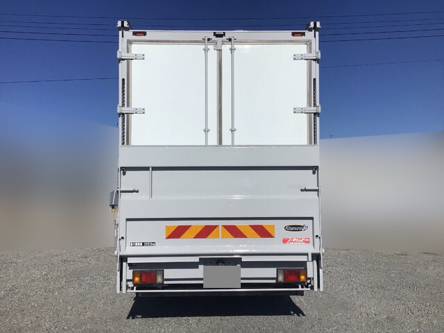 いすゞエルフアルミバン小型（2t・3t）[写真09]