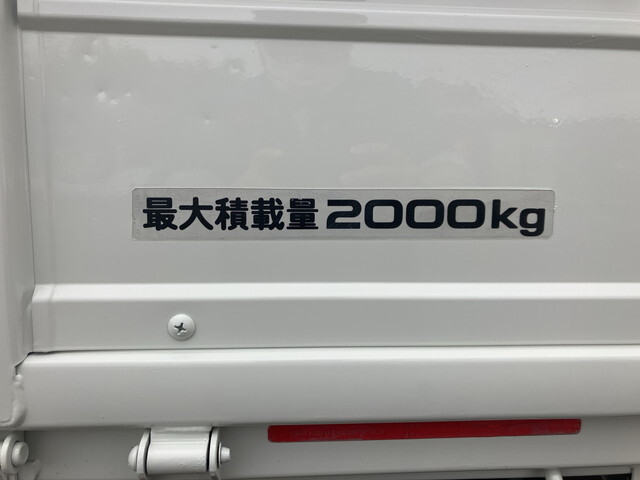 いすゞエルフクレーン3段小型（2t・3t）[写真12]