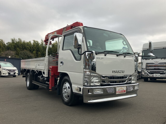 いすゞエルフクレーン3段小型（2t・3t）[写真03]