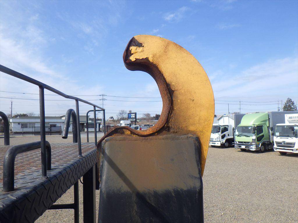 三菱ふそうスーパーグレートコンテナ専用車大型（10t）[写真10]