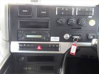 三菱ふそうスーパーグレートコンテナ専用車大型（10t）[写真18]