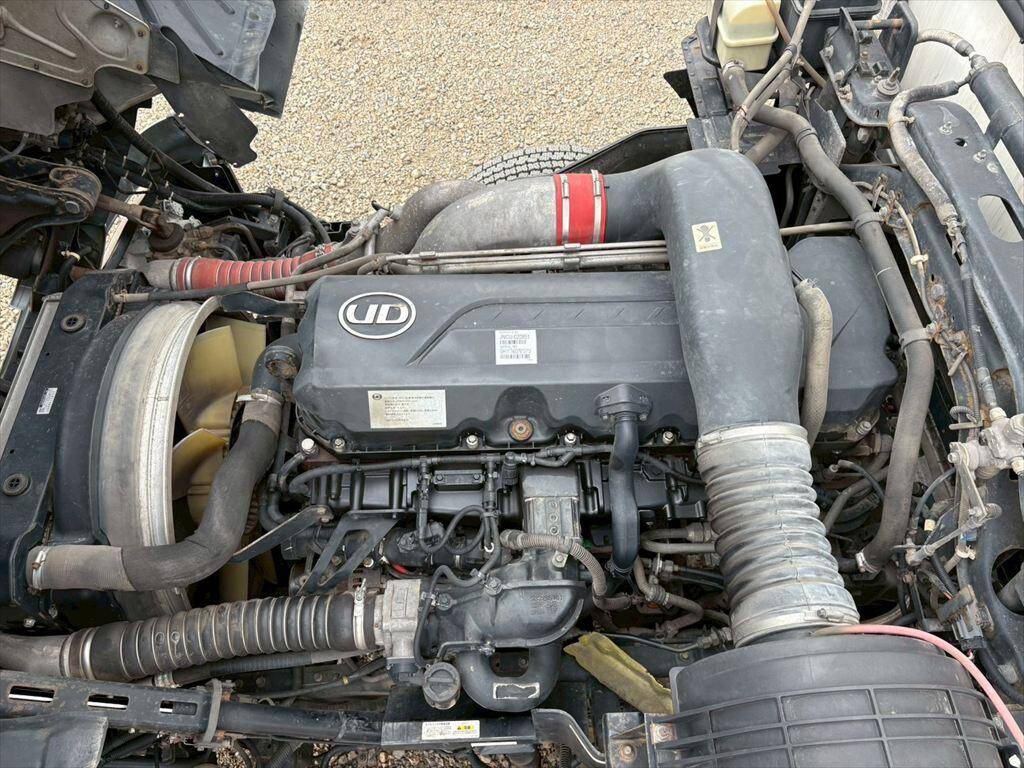 UDトラックスクオン冷凍車（冷蔵車）大型（10t）[写真18]