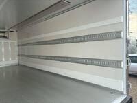 日野レンジャー冷凍車（冷蔵車）中型（4t）[写真11]