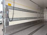 日野レンジャー冷凍車（冷蔵車）中型（4t）[写真10]