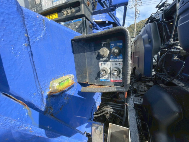 いすゞギガクレーン4段大型（10t）[写真17]