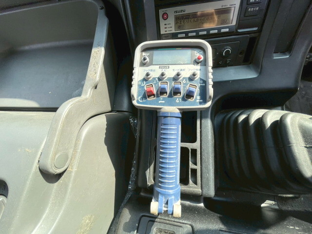 いすゞギガクレーン4段大型（10t）[写真19]