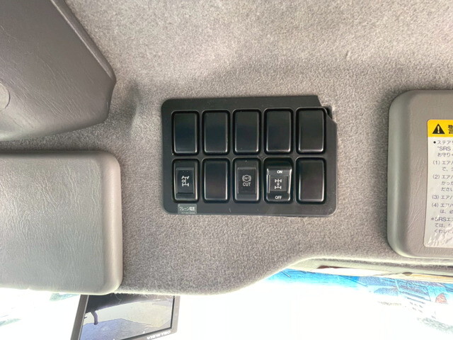 いすゞギガクレーン4段大型（10t）[写真28]