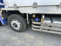 いすゞギガクレーン4段大型（10t）[写真34]