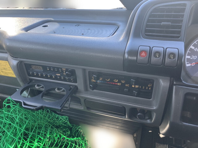 いすゞエルフ深ダンプ（土砂禁ダンプ）小型（2t・3t）[写真34]