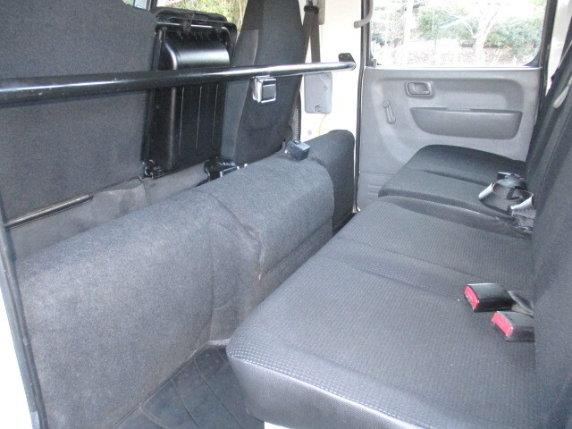 三菱ふそうキャンターダブルキャブ（Wキャブ）小型（2t・3t）[写真24]